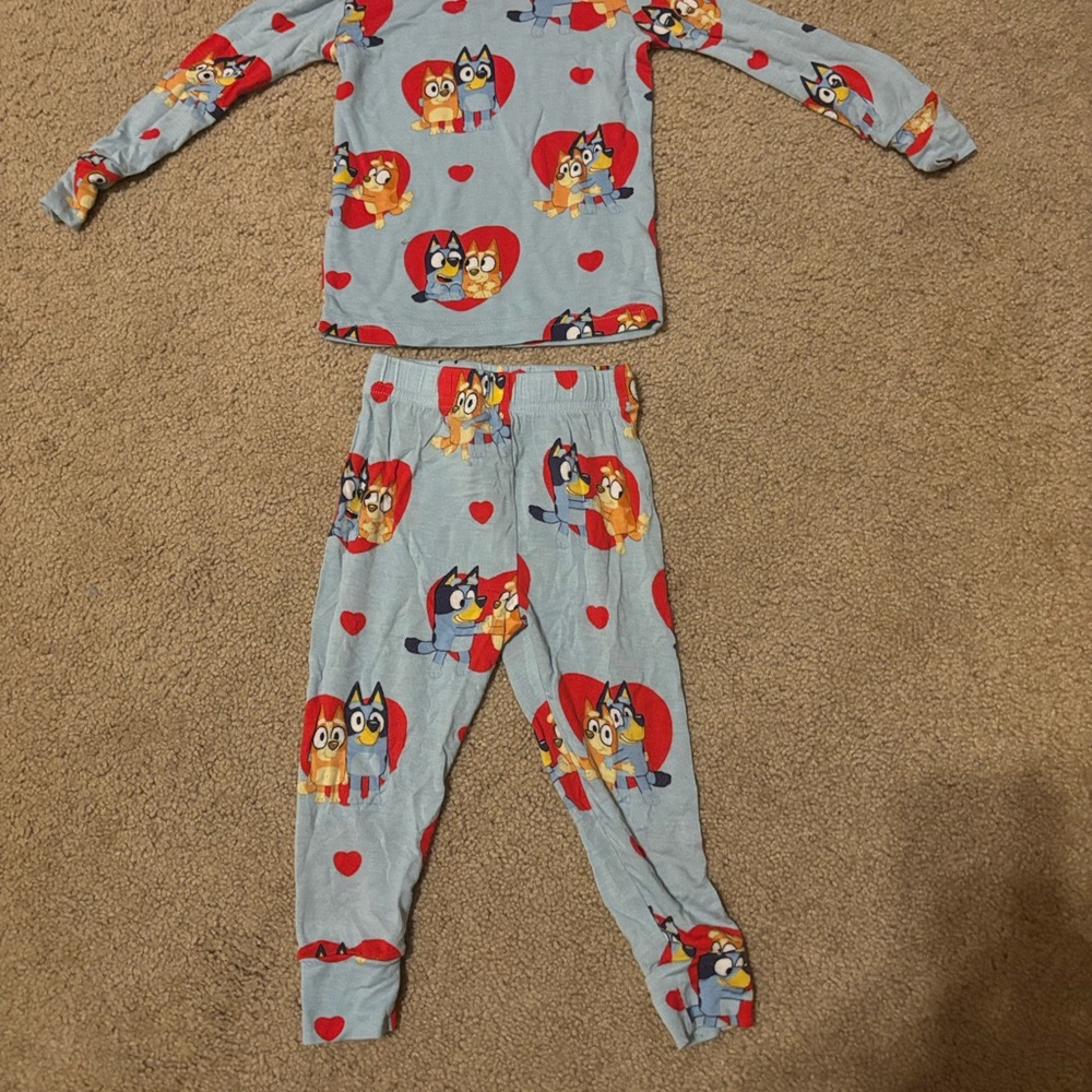 🐾 Bluey Pajama Set